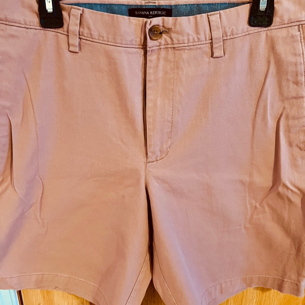 Banana Republic Men's Light Pink Shorts
